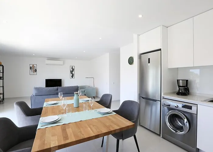 T2- Sitio Do Chris Apartment